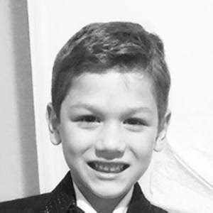 Solage ortiz made her first web show appearance in an episode, titled ace's party, of the teen drama series, chicken girls, which starred the likes of annie leblanc, hayden summerall, brooke elizabeth butler, madison lewis, indiana massara, dylan conrique, riley lewis, and aliyah moulden. Diezel Ortiz - Bio, Facts, Family | Famous Birthdays