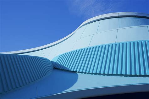 White Concrete Building Under Blue Sky During Daytime Hd Wallpaper