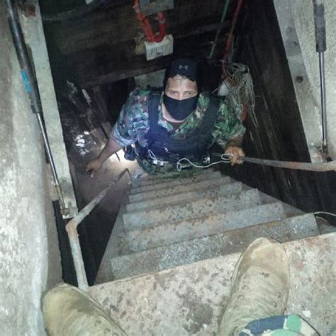 Law enforcement, via associated press. How El Chapo Escaped in a Sewer, Naked With His Mistress ...