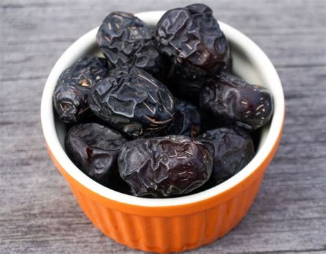 Jus timun kurma ala aisyah ra istri rasulullah saw cuma 3 bahan bikin body ideal dan sehat. Jus Timun Dan Kurma - Wanita Kena Tahu 10 Khasiat Utama ...