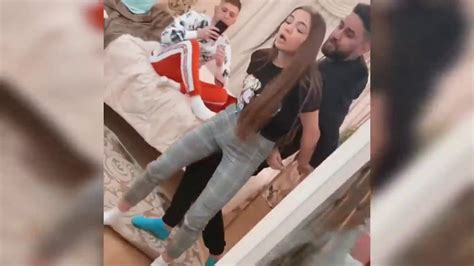 Скорпион кто родился в этот день? Karna.Val.🎀 Валя Карнавал плачет 🎀 - YouTube