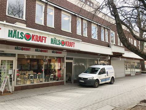 Borlänge — borlänge, größte stadt im verwaltungsbezirk dalarna, schweden, am dalälv (tunastromschnellen), 47 300 einwohner; Borlänge får sin första obemannade livsmedelsbutik ...