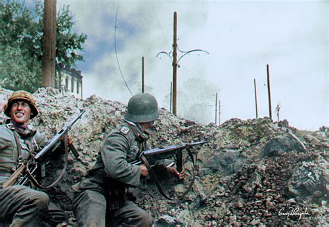Gdw Colorizations On Twitter German Soldiers In A Street Fight With
