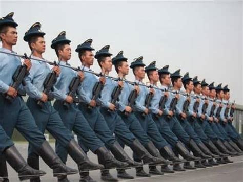 Desfile militar 2019, desde ciudad de méxico. Tecnorapia: Entrenamiento para un desfile militar chino.