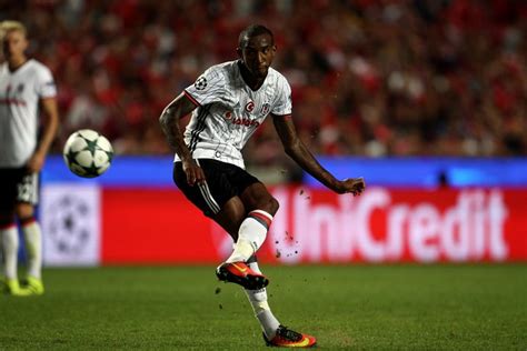 We hope you enjoy our growing collection of hd images to use as a. Talisca marca de falta nos acréscimos e dá empate ao ...