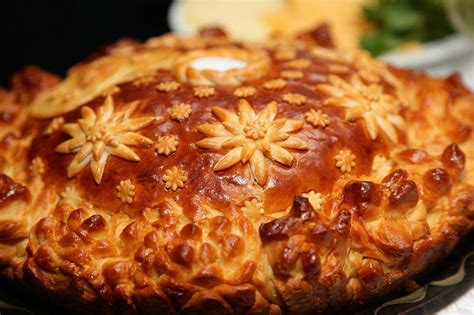 Man kann brot in einem brotkorb und salz in einer salzmühle oder in einem säckchen verschenken und dekorativ mit in den brotkorb leben. Brot und Salz zur Hochzeit schenken | WeddyPlace