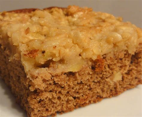 Ich glaube, dass ich euch bereits überzeugt habe und teile hier gern mit euch die leckersten blechkuchen aus dem thermomix®. Weihnachtskuchen | Rezept | Weihnachtskuchen, Kuchen ...