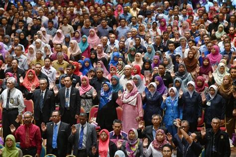 Tidak layak jika kemudahan makan disediakan oleh penganjur. Mansuh elaun kritikal: Penjawat awam gelisah ...