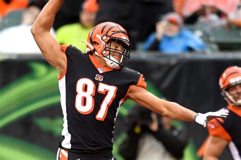 Bengals Tight End Cj Uzomah Details His Vision Of Epic Super Bowl Celebration Cincy Jungle