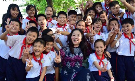 Đấu trí 'ghế nóng' và số 9 ảo người phụ nữ nghi bị sát hại bên bờ suối ở bắc kạn đi câu cá, một thanh niên tử vong ở nam. Sở GD-ĐT TP.HCM không nhận hoa Ngày Nhà Giáo Việt Nam 20 -11