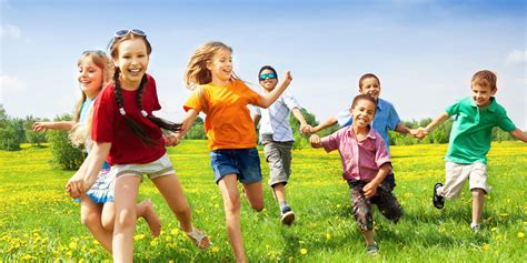 Deportes y juegos deportivos al aire libre 2020vision. ¿Buscas una escuela de verano para niños en Valencia? - La Aurora y La Senyera