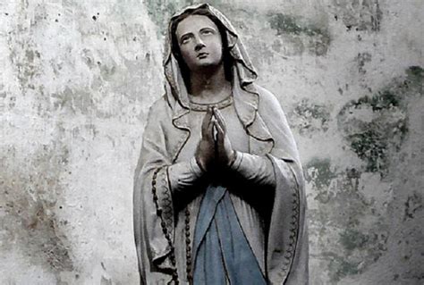Najświętsza Maryja modląca się Gify i obrazki na GifyAgusi pl