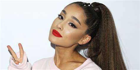 Sale Ariana Grande Makeup Set In Stock