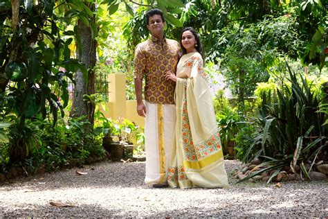 Southloom Kerala Handloom Sarees Dhotis Set Mundu Silk Saree
