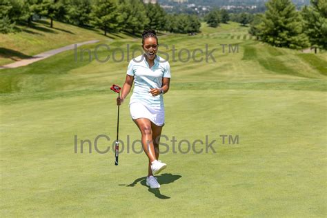 4 Black Female Golfer Celebrating Commercial — Incolorstock