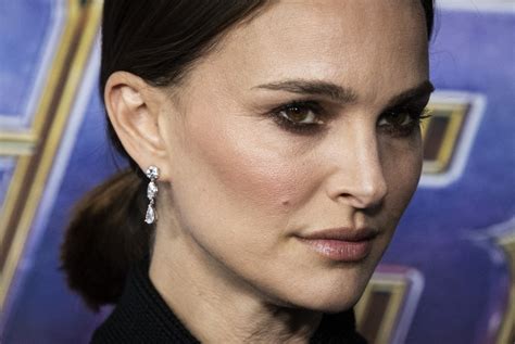 Natalie portman will take up the mantle of thor in the upcoming marvel sequel thor: Natalie Portman Kembali di Sekuel Film Thor | Republika Online