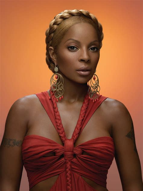 Tour dates, news and more at maryjblige.com. New Song: Mary J. Blige - '25/8' - That Grape Juice