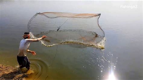 Cast Net Fishing For Big Fish Cast Net Net Fishing In The Village