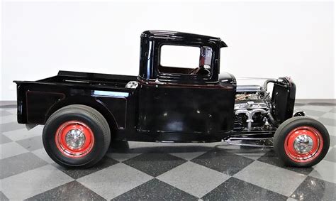 Ford Pickup Hot Rod Is A Simple Classic