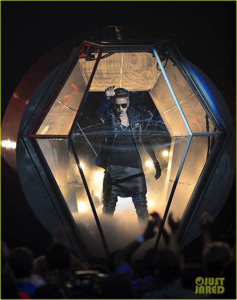 Justin Bieber Billboard Music Awards 2013 Performance Video Photo 2874182 2013 Billboard