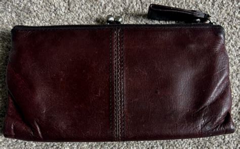 Womens Leather Fossil Clutch Wallet With Kiss Lock Credit Card