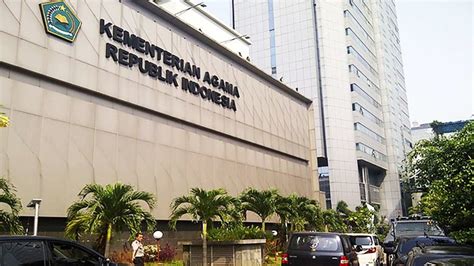 Hak cipta © 2021 vidio.com pt vidio dot com. Semoga Awal Puasa Sama, Kemenag: Sidang Isbat Digelar 12 ...