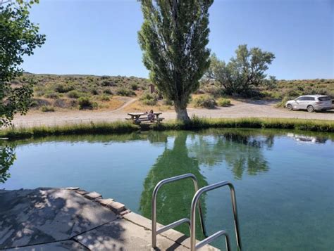 The Warm Spring Swimming Hole In Nevada Might Just Be Your New Favorite