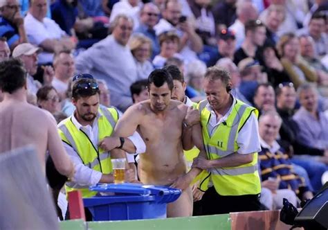The Boldest Streaker Ever Naked Cricket Fan Gets More Than Just Leg Before Wicket Mirror Online