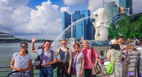 What's more, many local delivery riders. Free Tours in Singapore, Singapore | FREETOUR.com