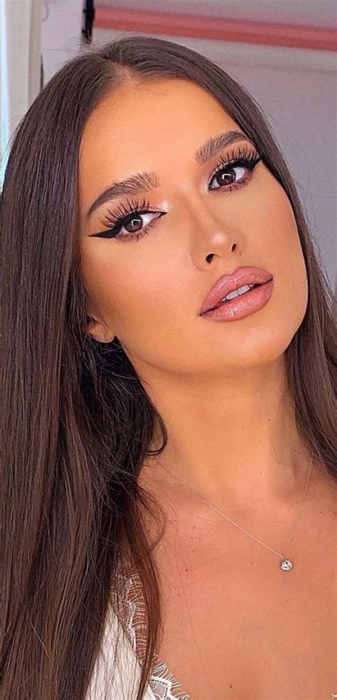 Incredibly Beautiful Soft Makeup Looks For Any Occasion Soft Glam With Pink Lips