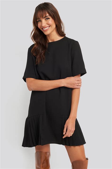 Pleated Panel Mini Dress Black Na Kd