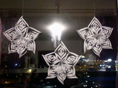 Window Decoration Paper Stars Paper Stars Window Decor Diy Projects