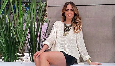 Instagram México Andrea Legarreta Posa En Bikini Y Deja Contundente