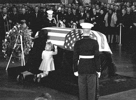 The nephew of late president john f kennedy had his account permanently taken down for repeatedly sharing debunked claims, facebook, which owns instagram, said in a statement. Galería: El asesinato y funeral de John F. Kennedy a 53 ...