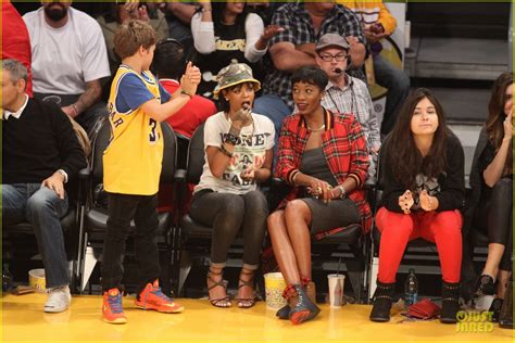 Rihanna Bff Melissa Forde Hold Hands At Lakers Game Photo Rihanna Pictures Just