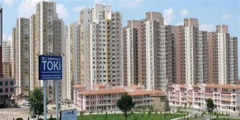 Merkez üssü elazığ'ın sivrice ilçesi olan 6,8 büyüklüğündeki depremden etkilenen malatya'da evleri yıkılan ve hasar gören vatandaşlar. Malatya Merkez Konak Mahallesi Toki Evleri 29 Mayıs'ta satışa çıkıyor