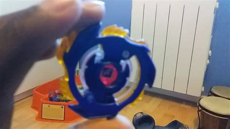 Scanner Des Toupies Beyblade Burst évolution Youtube