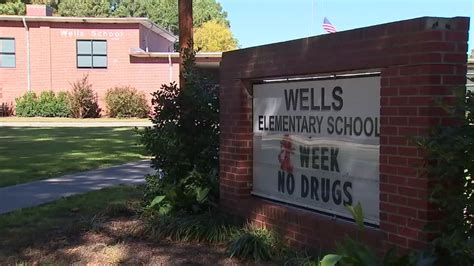 north carolina mom claims her son was strip searched by principal over bubble gum abc30 fresno