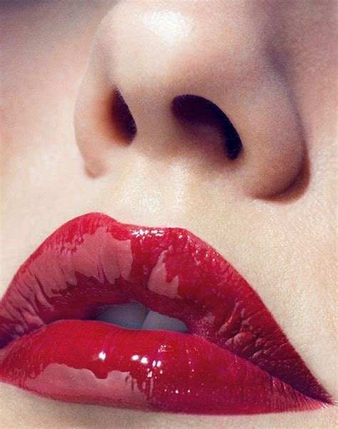 How To Get The Perfect Red Lips Fashion Style Magazine Lipstick Shades Red Lipsticks Lip