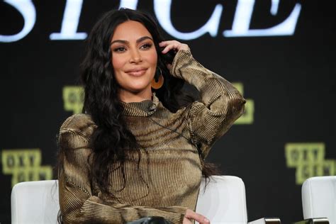 Kim Kardashian Net Worth Wiki Age Weight And Height Relationships