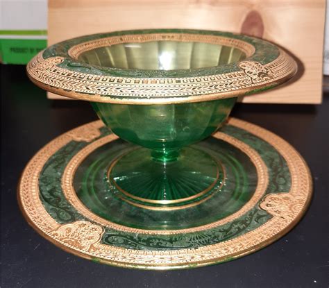 Depleted uranium is what's left over after enriched uranium is spent at a power plant. Uranium Glass w/Gold Paint - Identification? | Antiques Board