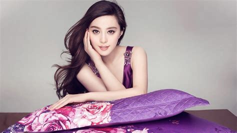 Women Model Brunette Long Hair Face Asian Fan Bingbing Chinese Actress Bare Shoulders
