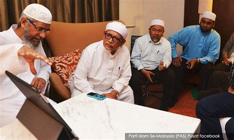 Januari 1997, suruhanjaya perkhidmatan awam malaysia telah mengadaptasi pengurusan elektronik dalam perkhidmatannya apabila bagi calon yang layak, surat panggilan temu duga dan ujian akan diberi. Isu Dr Zakir Naik dan masa depan Islam di Malaysia