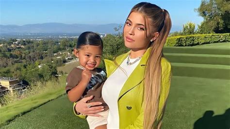 Kylie Jenner In Tears On Daughter Stormi S Birthday In Emotional New Post Hello