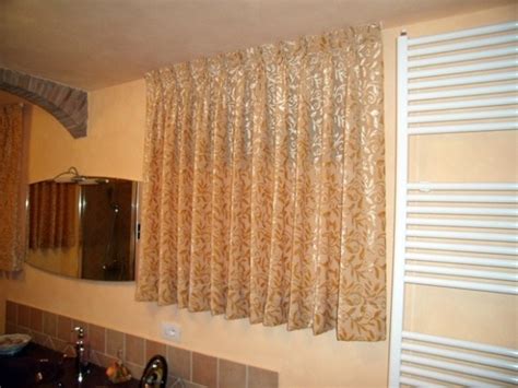 Conoscere i diversi modelli di tende per interni è il modo migliore per poter scegliere quelle ideali per la propria abitazione. Modelli di tende da arredamento - Tende e tendaggi - Tende ...