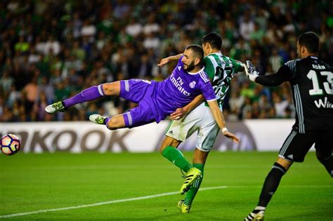 Betis, also known as the beticos, have an established local rivalry with sevilla, and the derby between the two clubs is recognised as one of the loudest and fiercest in the country. Purple rain from Real Madrid at Betis | MARCA English