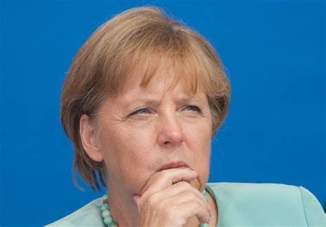 Bilderstrecke Zu Merkel Weist Kohls Kritik Zurück „jede Zeit Hat Ihre
