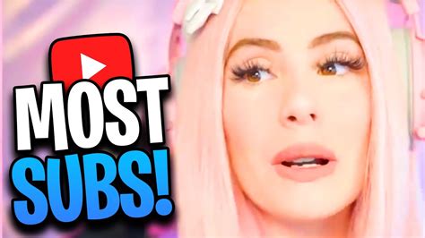 10 most subscribed female💄 roblox youtubers be like girls play roblox roblox chicken 🐣 youtube