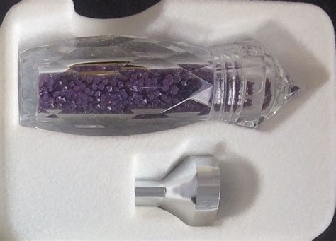Swarovski Crystal Pixie Edge Nowy Szlif Blossom Purple Zestaw Nail Box Nowy Szlif Mocniej