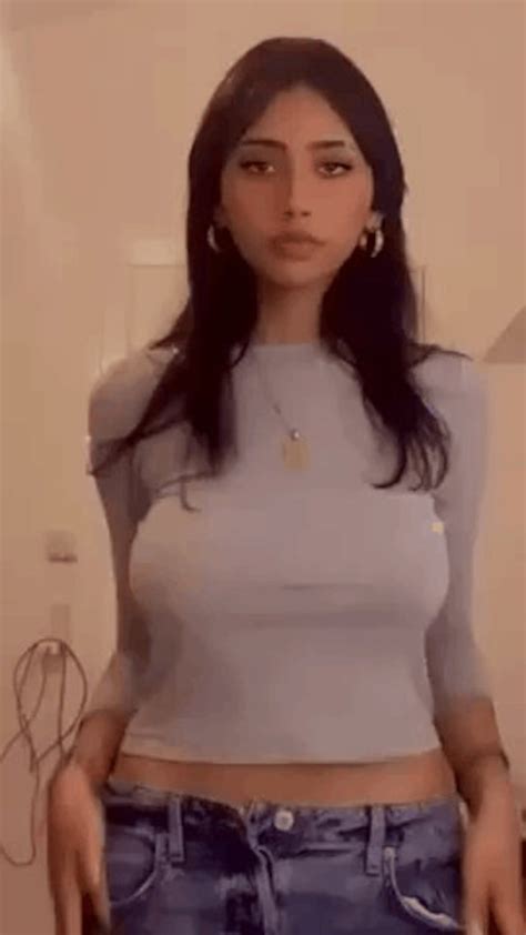 Who Is She Please Help Me Out Reply Namethatporn Com
